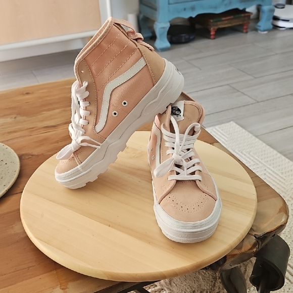 Vans Blush High-Top Sneakers with White Accents - Picture 1 of 13